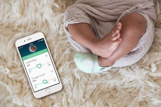 Nora一整套健康睡眠系統，智慧嬰兒襪監測呼吸與心率，滑雪用安全氣囊——Spine VPD 2.0空氣氣囊背心