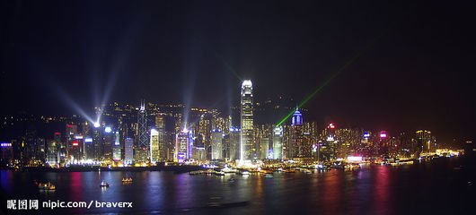 中央首提「提升香港地位和功能」