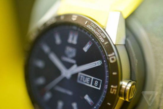 豪雅與谷歌和英特爾推出豪雅Connected智能手錶