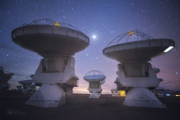 【科學與藝術】《星際穿越》的迷思與無線電望遠鏡計劃