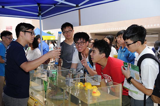 香港未來更重視教育，推行15年免費教育