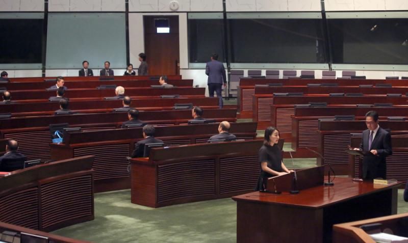 香港立法會大會再次「腰斬」 