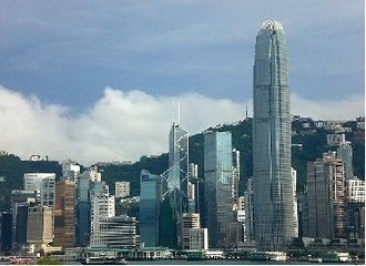 香港公職人員為香港繁榮穩定和市民安居樂業作出了大貢獻
