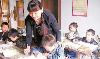 山村教師正努力實踐著中國山村的教育夢