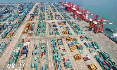 中國港口不斷走向世界，帶動的是中國建設標准、中國技術“走出去”