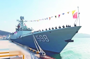 我国海軍四天入列兩戰艦