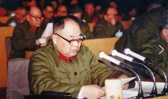 毛澤東欽點、江青拉攏的中共副主席李德生辭職內幕