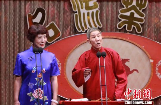 第九屆中國曲藝節：天津傳統“茶館相聲”火爆