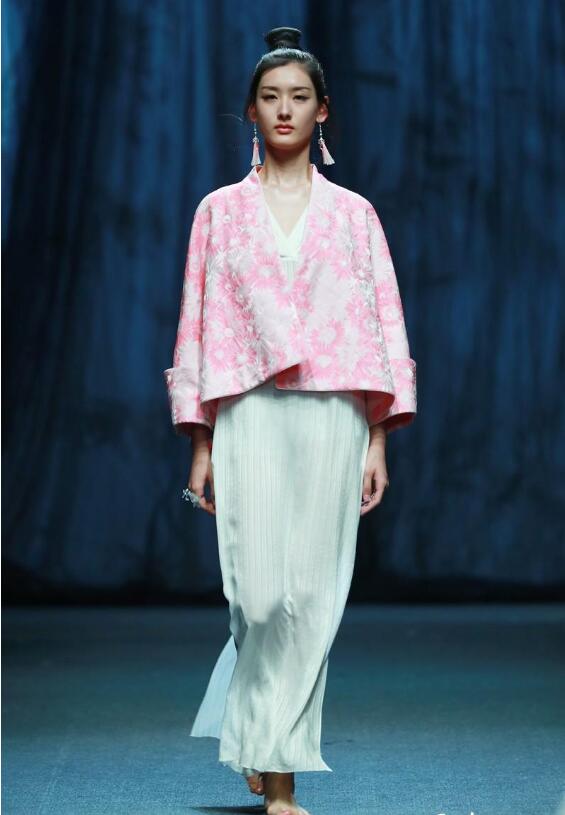 中國國際時裝周：蓋婭傳說上演江湖大秀