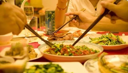 中國真正的危機不是房地產，不是軍事政治，而是就在我們的餐桌上